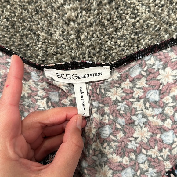 BCBG Ruffled Floral Print Surplice Romper, Size Small - Picture 14 of 14